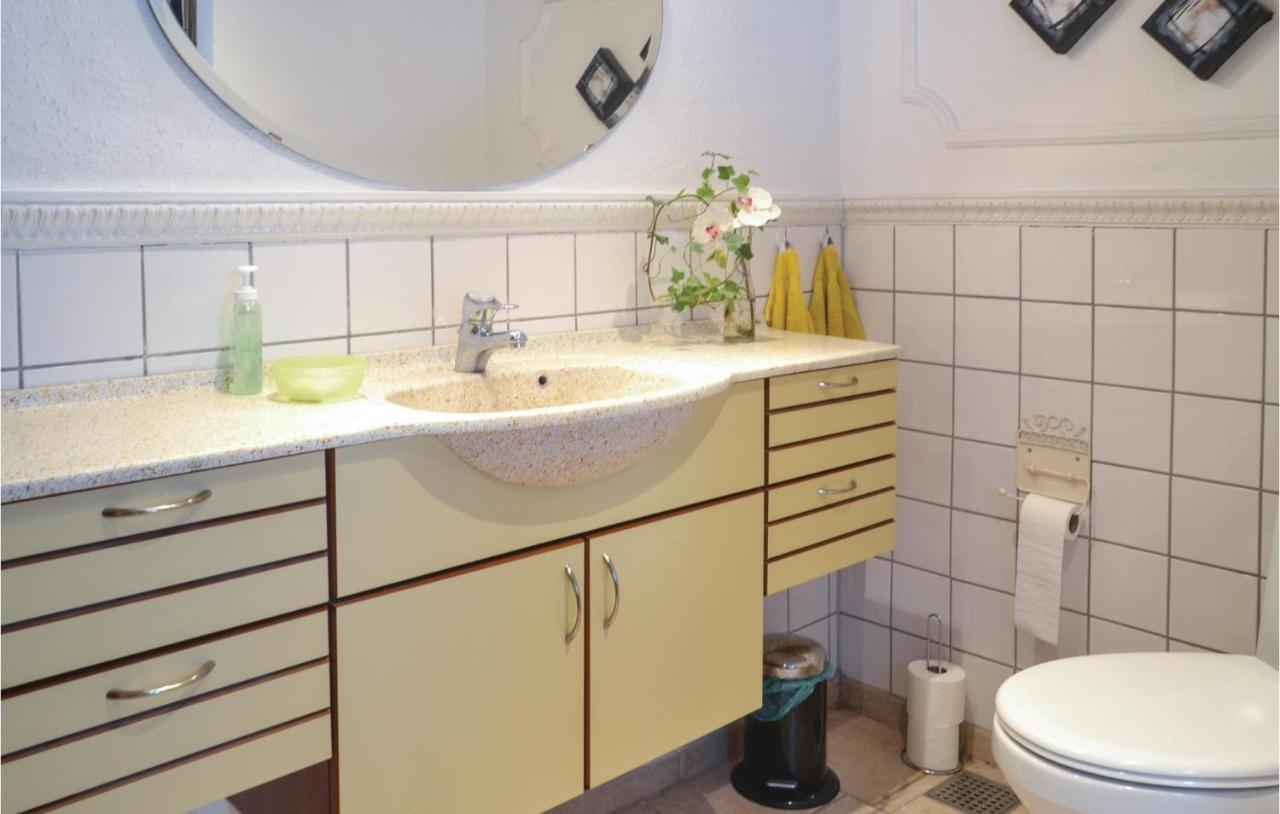 Lovely Home In Give With House A Panoramic View 외부 사진